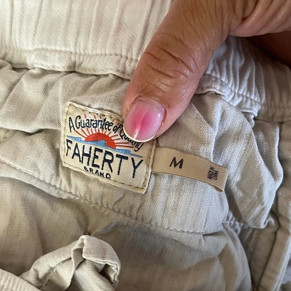 FAHERTY Men's Essential Drawstring Shorts Birch White MBS2436-BIR Size M